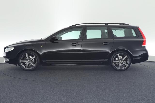 Volvo V70 2.0 D3 Dynamic Edition 150pk Leder Xenon Navigatie Trekhaak Sportstoelen Stoelverwarming