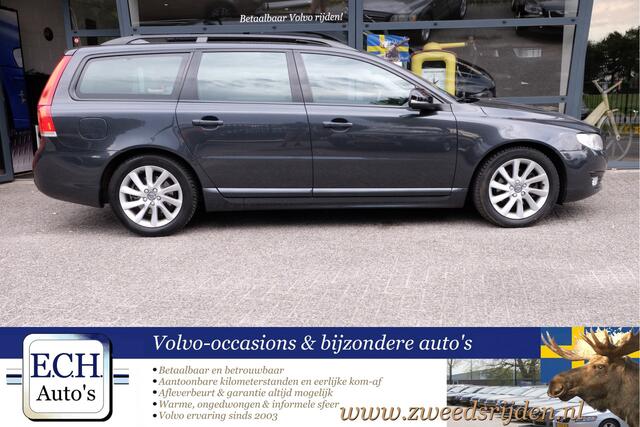 Volvo V70 D3 150 pk Aut. Dynamic Edition, Schuifdak, Leer, Trekhaak, Camera, Xenon