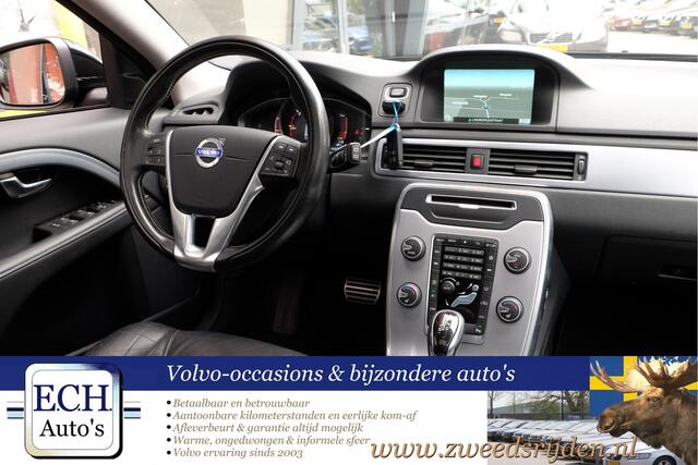 Volvo V70 D3 150 pk Aut. Dynamic Edition, Schuifdak, Leer, Trekhaak, Camera, Xenon