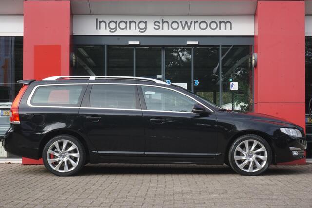 Volvo V70 2.0 D3 Polar+ Automaat | Schuif -/ Kanteldak | Leder | ACC | Trekhaak | Origineel NL |