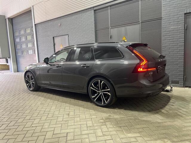 Volvo V90 T8 Plug-in hybrid Ultra Dark | Luchtvering | Bowers&Wilkins | Trekhaak | Panoramadak | Head-Up | 360 Camera | 20 Inch