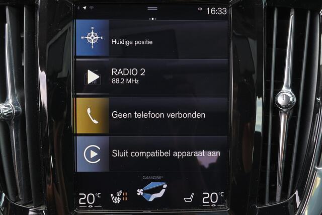 Volvo V90 T4 Momentum Pro - Panorama/schuifdak - IntelliSafe Assist & Surround - Adaptieve LED koplampen - Parkeercamera achter - Verwarmde voorstoelen, stuur & achterbank - Parkeersensoren voor & achter - Elektr. bedienb. bestuurdersstoel met geheugen - Standkache