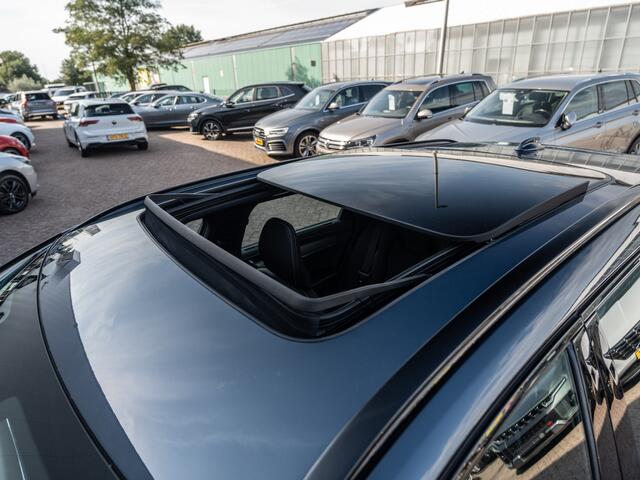 Volvo V90 2.0 T8 PHEV AWD Long Range Ultimate Dark | Pano | Luchtvering | 360 Camera | Trekhaak | BTW |