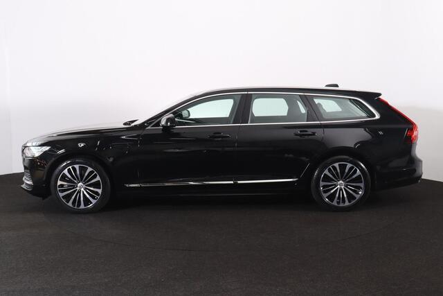 Volvo V90 T6 Recharge AWD Core Bright - LONG RANGE - IntelliSafe Assist & Surround - Adaptieve LED koplampen - Parkeercamera achter - Verwarmde voorstoelen, stuur & achterbank - Parkeersensoren voor & achter - Elektr. inklapbare trekhaak - 18' LMV