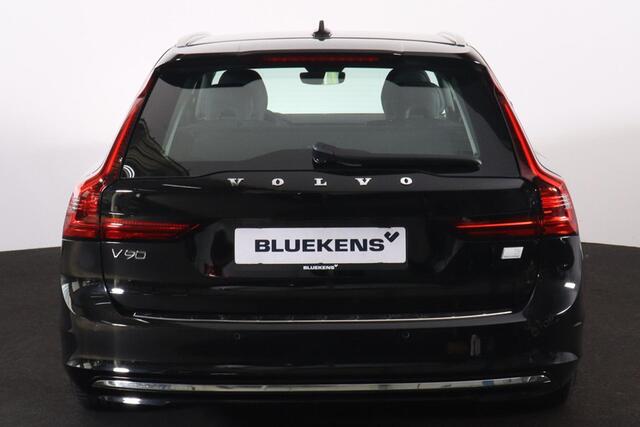 Volvo V90 T6 Recharge AWD Core Bright - LONG RANGE - IntelliSafe Assist & Surround - Adaptieve LED koplampen - Parkeercamera achter - Verwarmde voorstoelen, stuur & achterbank - Parkeersensoren voor & achter - Elektr. inklapbare trekhaak - 18' LMV