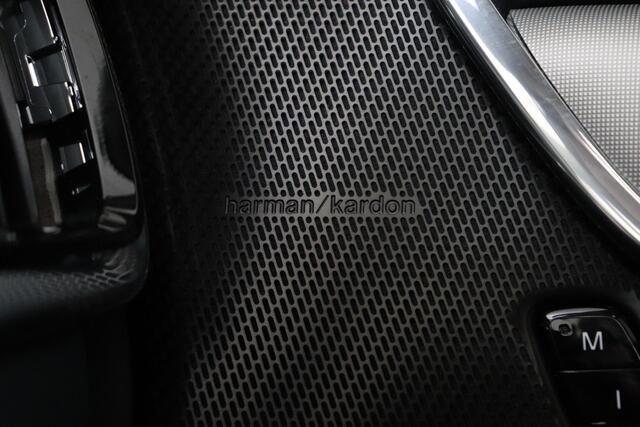 Volvo V90 T8 PLUG-IN HYBRID AWD ULTRA DARK -PANO.DAK|HARMAN/KARDON|360°CAM|TREKHAAK|HEAD-UP DISP.