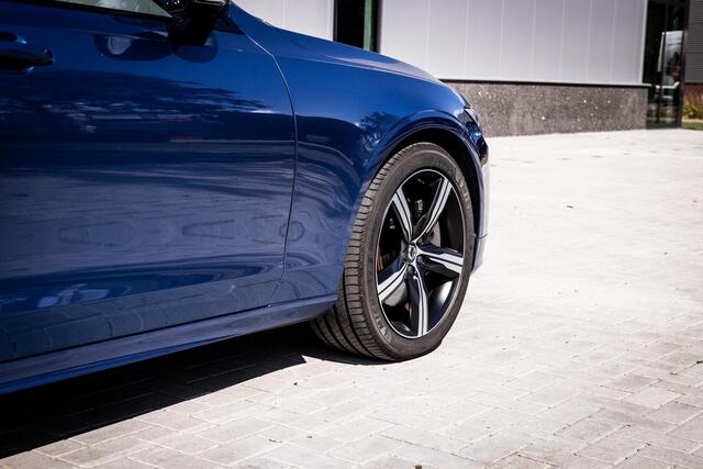 Volvo V90 2.0 T8 AWD R-Design 360° | Head-up | vol | als nieuw | dealer onderhouden |