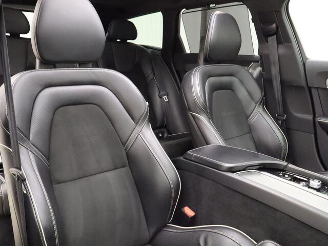 Volvo V90 D5 236pk Automaat AWD R-Design / Bowers&Wilkins Audio / 21'' / Head-Up / Black Pack / Dubbel glas / Panoramadak / Stoel + Stuurw. Verwarming / ACC / BLIS / DAB / El. Trekhaak / El. Bestuurdersstoel /