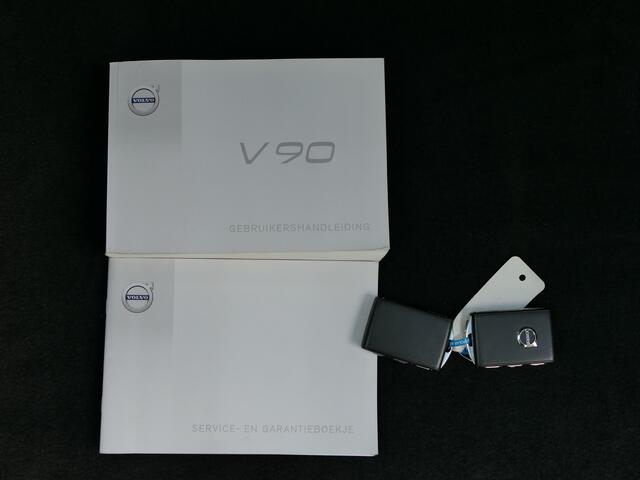 Volvo V90 T5 AUT Momentum Leer / Stuur verwarming / Parkeer camera / Pilot assist