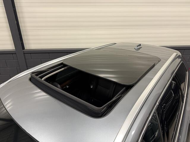 Volvo V90 T8 AWD Inscription OSMIUM-GREY/PANO/HEAD-UP/360CAMERA/MASSAGE+VENTILATIE/2X-MEMORY/CRYSTAL-POOK/ACC/PILOT-ASSIST/19"LMV/PRIVACY/NET OH BEURT GEHAD BIJ VOLVO