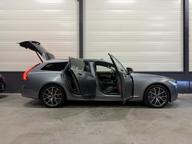 Volvo V90 T8 AWD Inscription OSMIUM-GREY/PANO/HEAD-UP/360CAMERA/MASSAGE+VENTILATIE/2X-MEMORY/CRYSTAL-POOK/ACC/PILOT-ASSIST/19"LMV/PRIVACY/NET OH BEURT GEHAD BIJ VOLVO