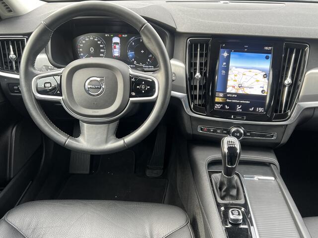 Volvo V90 2.0 D4 190 pk Momentum Trekhaak Leer Navi Stoelverwarming Carplay Android Adaptieve Cruise Pilot Assist Led Koplampen Blis NL Auto Euro 6 Diesel