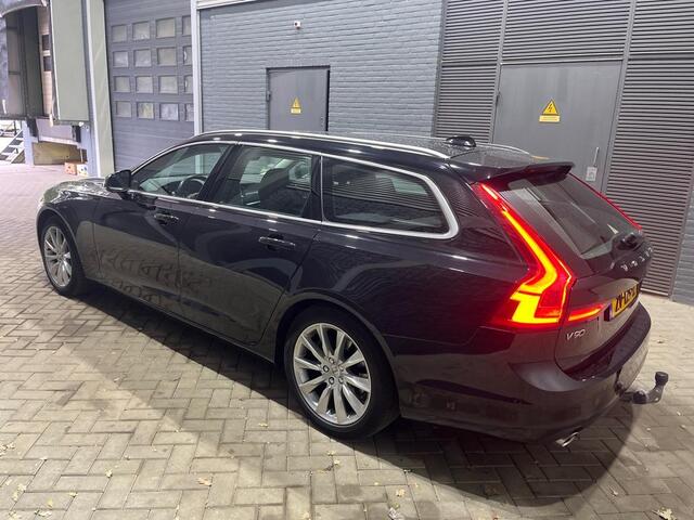 Volvo V90 T4 | ACC | BLIS | Stoel+Stuurverwarming | Apple Carplay | Camera | Trekhaak