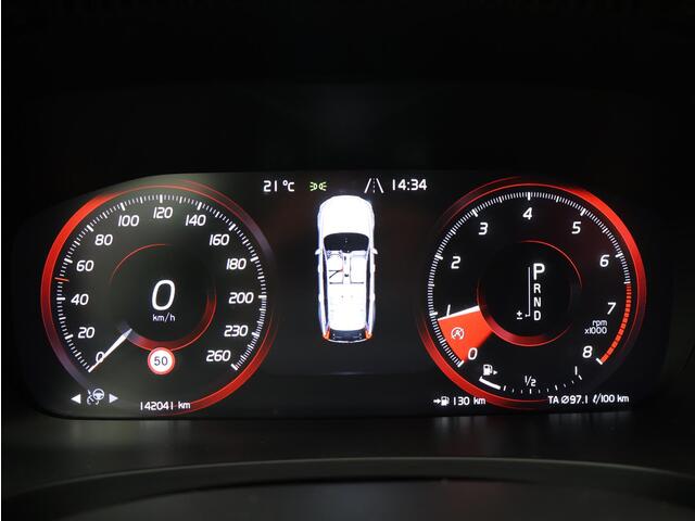 Volvo V90 T4 R-Design / Trekhaak / Stoelverwarming / Pilot Assist / Harman Kardon Audio / Elektr. bedienbare stoelen / Contour stoelen / BLIS /