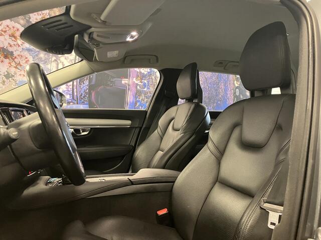 Volvo V90 2.0 T4 Momentum , Automaat, Leder, Trekhaak, Dakrails, Navi, Stoel/Stuurverwarming, Camera, Adap.Cruise, Apple Carplay & Android Auto, Clima, Bluetooth,