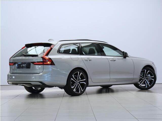 Volvo V90 T6 AWD Recharge Plus Dark / Panoramisch Dak / Luchtvering / 20" / 360 camera / Alarm
