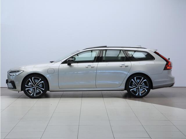 Volvo V90 T6 AWD Recharge Plus Dark / Panoramisch Dak / Luchtvering / 20" / 360 camera / Alarm