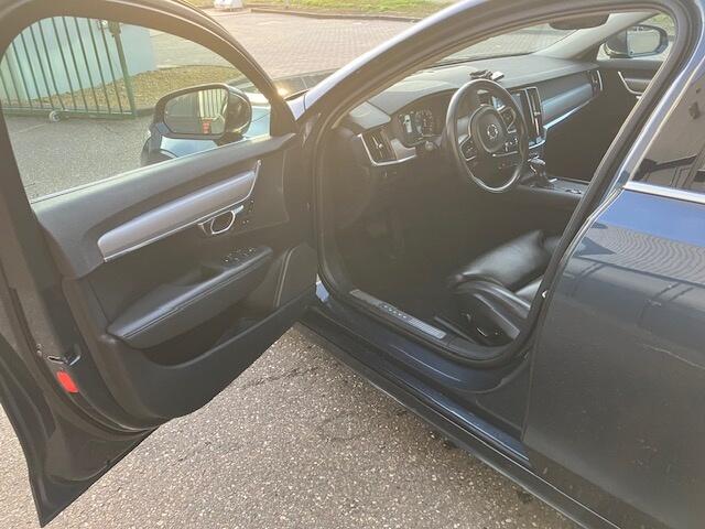 Volvo V90 2.0 T4 Momentum