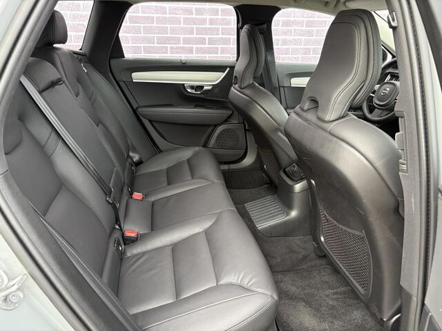 Volvo V90 2.0 T6 Plug-in hybrid AWD Ultra Dark | Trekhaak | Schuif/kantel dak | Memory | Head up display | Stoelverwarming V+A | Stuurverwarming |