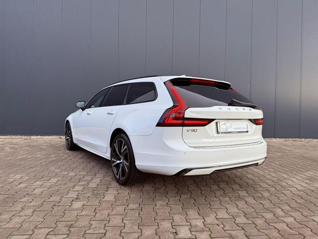 Volvo V90 2.0 T8 AWD R-Design luchtvering / B&W / Pano / HUD