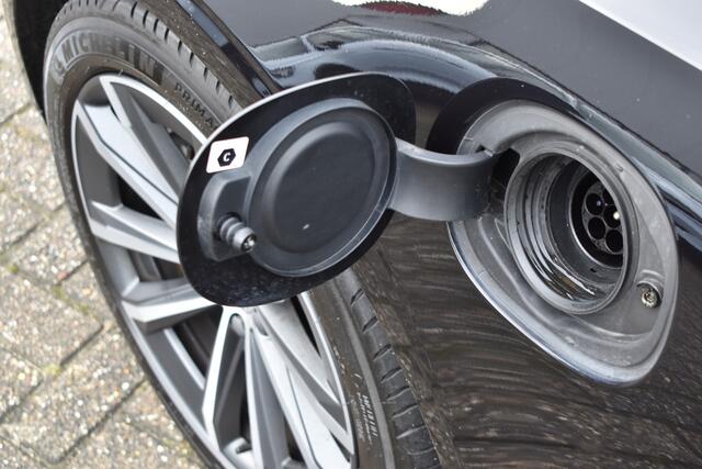 Volvo V90 T8 390PK AWD Inscription | H&K | ACC | Blis | Trekhaak | Camera | Stuurverwarming | Leder