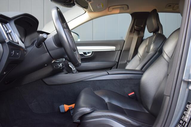Volvo V90 2.0 T5 Automaat Momentum LED | Zwart Leder | Carplay | Camera | Trekhaak | Dealer Onderhouden!!