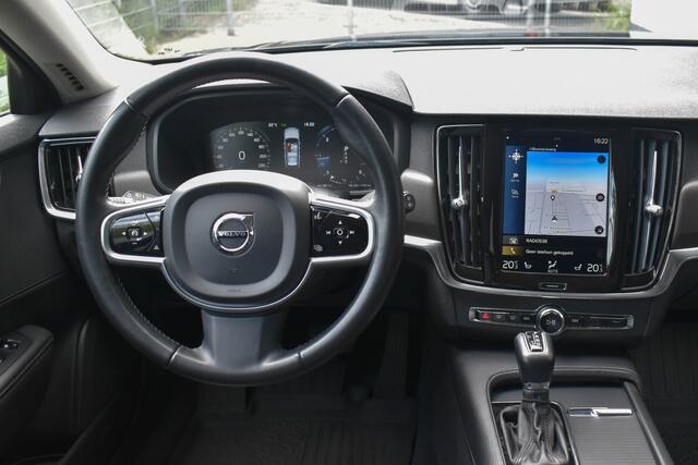 Volvo V90 Cross Country 2.0 D4 Aut. | Polestar Eng. | Trekhaak | Carplay | Navi | Stoelverwarming