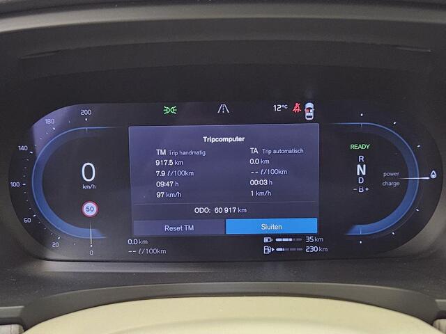 Volvo V90 2.0 T8 Plug-in hybrid AWD Ultimate Dark | 360° Camera | Massage | Luchtvering | Trekhaak | 20"lm velgen | Bowers & Wilkens | Adaptieve cruise | Panoramadak | Gelaagd glas | Geventileerd leer |