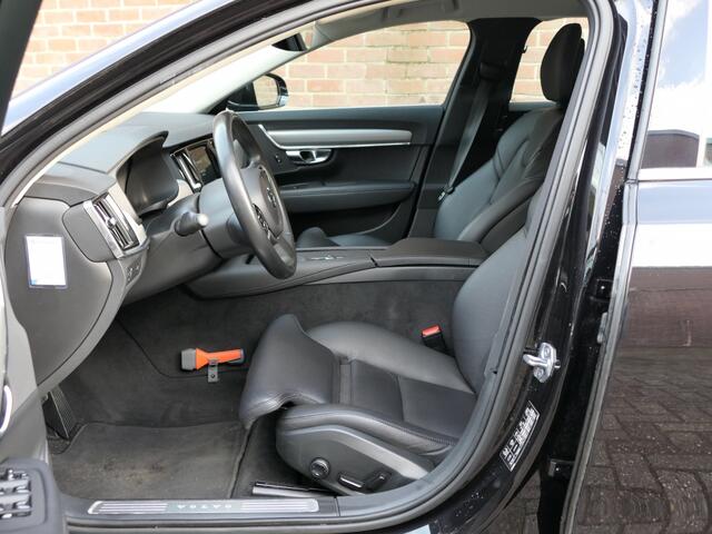 Volvo V90 T4 AUT Momentum 12MND garantie / Trekhaak / BLIS / Pilo