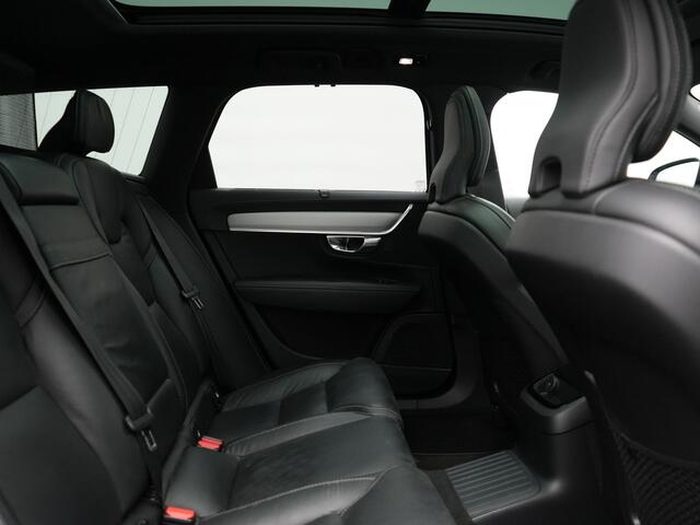 Volvo V90 T6 AWD Ultimate Dark PHEV 350pk Dealer O.H. | Panodak | Head Up | 360 Camera | Adaptive Cruise | Harman / Kardon | Lederen Sportstoelen Memory & Ventilatie | Keyless | Stoelen & Stuur Verwarmd | Apple Carplay | Virtual | DAB | Plug In Hybrid