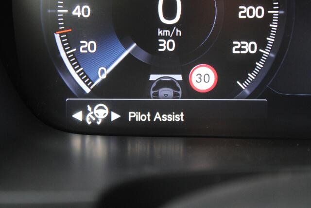 Volvo V90 2.0 T8 AWD Inscription LEER NAVI LED STOELKOELING 86000KM!!!