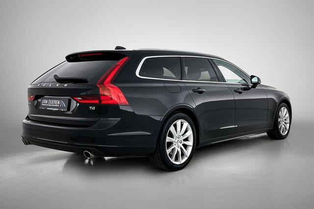 Volvo V90 2.0 T4 Momentum Camera, Trekhaak