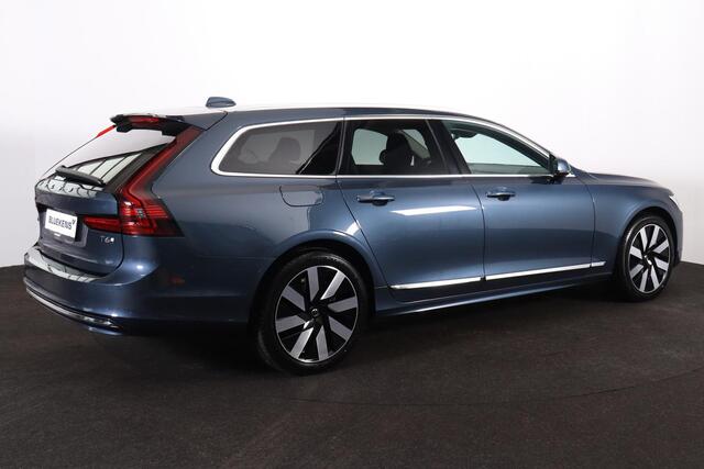 Volvo V90 T6 Recharge AWD Plus Bright - Luchtvering - IntelliSafe Assist & Surround - 360º Camera - Harman/Kardon audio - Adaptieve LED koplampen - Verwarmde voorstoelen, stuur & achterbank - Parkeersensoren voor & achter - Elektr. bedienb. voorstoelen met geheugen