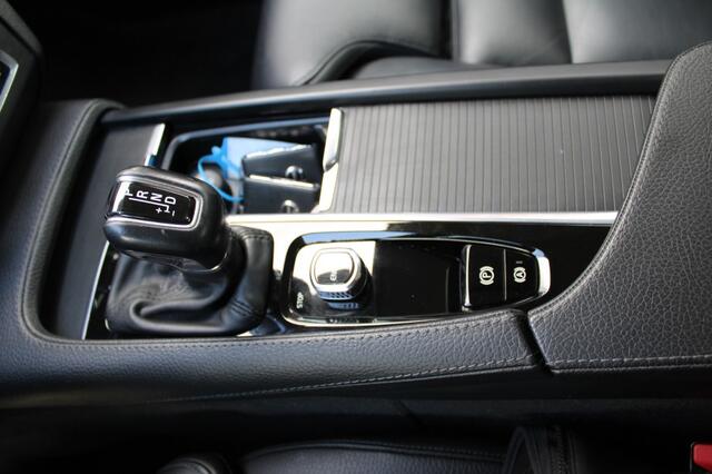 Volvo V90 2.0 T5 Momentum 254 pk ECC/Cruise/Navi/Stoelverwarming/PDC/Bluetooth