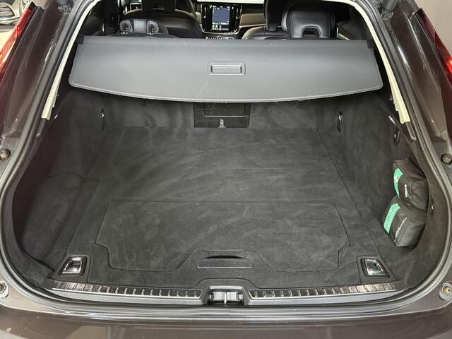 Volvo V90 2.0 B4 Momentum Business | Keyless | Trekhaak | Apple Carplay
