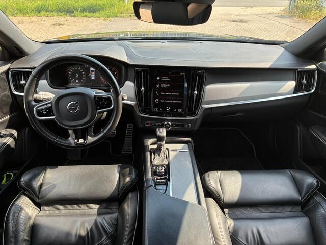 Volvo V90 2.0 T4 Business Sport | R-Design | Parkeersensoren | Keyless Entry | Elektrische Achterklep | Sportstoelen | Nappaleder | Navigatie | Apple Carplay | Android Auto | Stoelverwarming | Cruise Control Adaptief | BLIS | Elektrisch Verstelbare Voorstoelen
