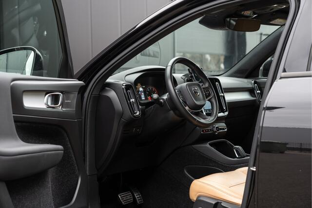 Volvo XC40 2.0 T4 AWD R-Design | Pano | Memory | Leder | Harman Kardon | Adapt Demping | Virtual | ACC | Lane & Side Assis