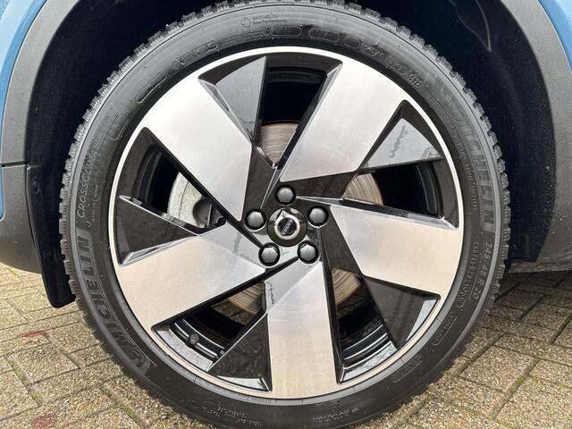 Volvo XC40 T5 262PK Plug-in hybrid Ultimate Dark | 360 Camera | 20" | Panoramadak |