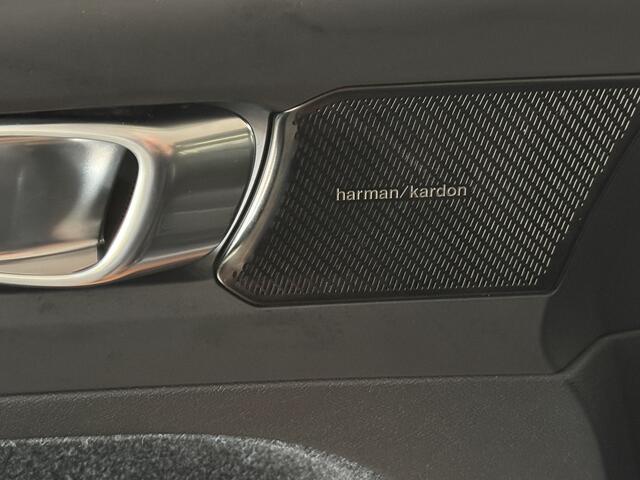 Volvo XC40 Recharge P8 AWD R-Design