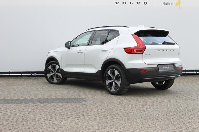 Volvo XC40 B3 177PK Automaat Plus Dark Google infotainment / Draadloos telefoon opladen / Elektrisch bedienbare bestuurdersstoel met geheugen / Adaptieve Cruise Control