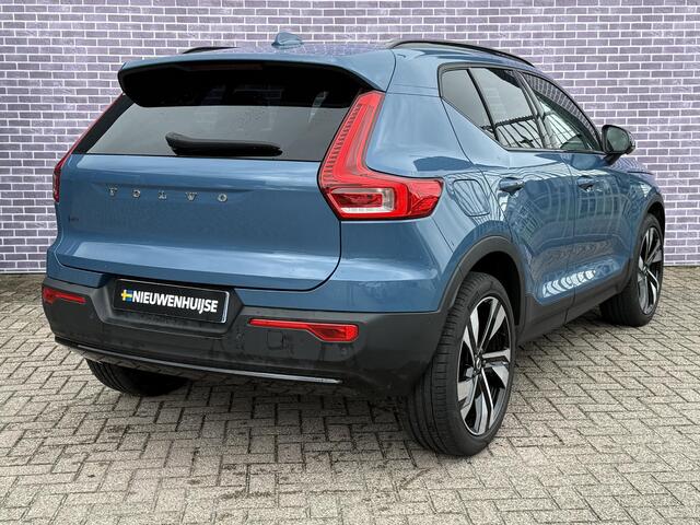 Volvo XC40 2.0 B4 AWD Ultimate Dark | Nieuw Binnen | Facelift | Leder | Memory | Panorama-schuifdak | 360° Camera | Harman/Kardon | Keyless Entry | Stuur + Stoel verwarming |