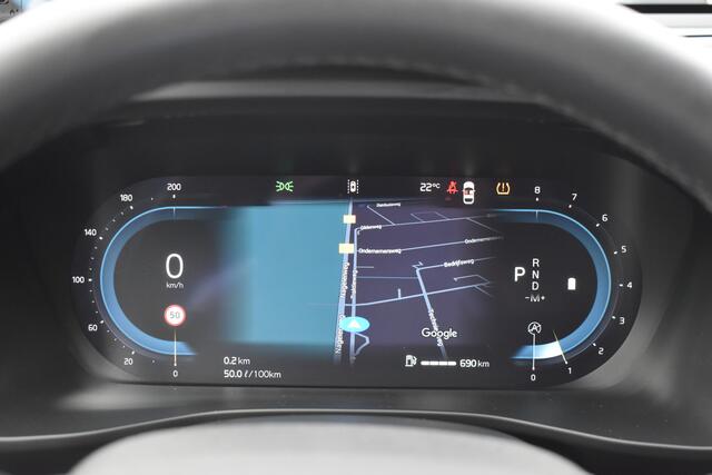 Volvo XC40 2.0 B4 Plus Dark Blis | ACC | Harman&Kardon | keyless |Park Assist | Verwarmbare voorruit | Trekhaak