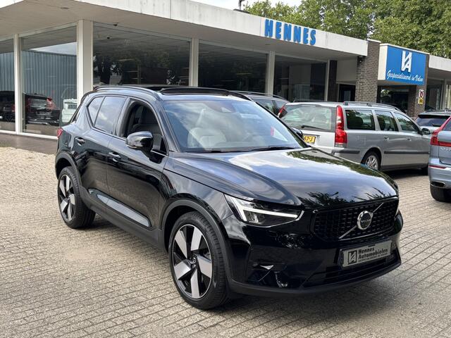 Volvo XC40 T4 Recharge Ultimate Dark Pano Tailored Wool ACC