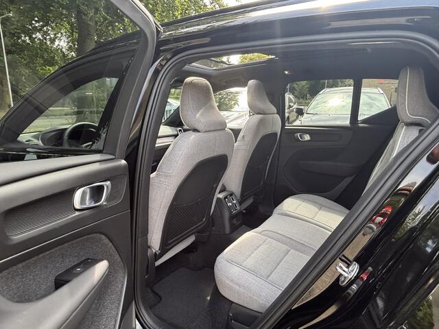 Volvo XC40 T4 Recharge Ultimate Dark Pano Tailored Wool ACC