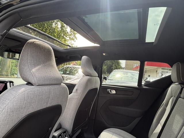 Volvo XC40 T4 Recharge Ultimate Dark Pano Tailored Wool ACC