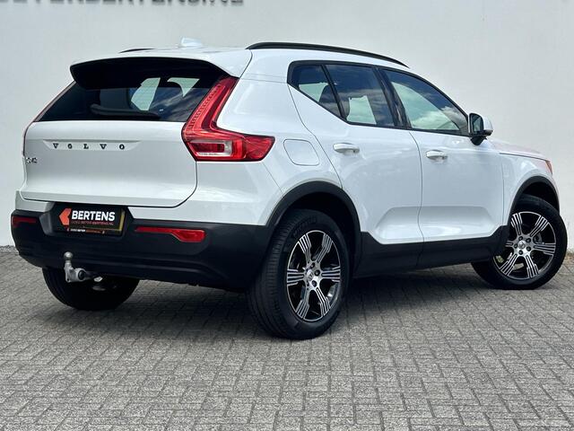 Volvo XC40 1.5 T2 Momentum | Trekhaak | El.achterklep | Stoelverwarming | Apple Carplay | Prijs is rijklaar