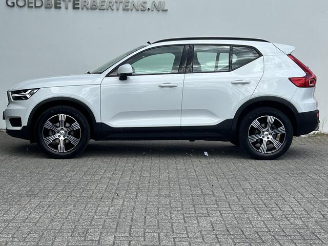 Volvo XC40 1.5 T2 Momentum | Trekhaak | El.achterklep | Stoelverwarming | Apple Carplay | Prijs is rijklaar