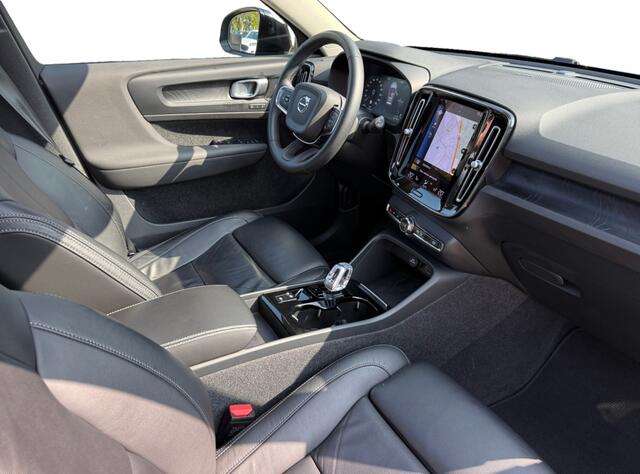 Volvo XC40 1.5 T5 Plug-in hybrid Ultimate Dark I Panoramadak I Trekhaak I