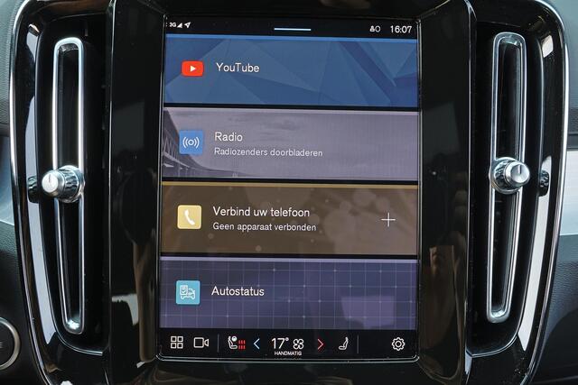 Volvo XC40 B4 Core - IntelliSafe Assist & Surround - 360º Camera - Verwarmde voorstoelen, stuur & achterbank - Parkeersensoren voor & achter - Draadloze tel. lader - Standkachel - Extra getint glas - Elektr. inklapbare trekhaak - 18' LMV