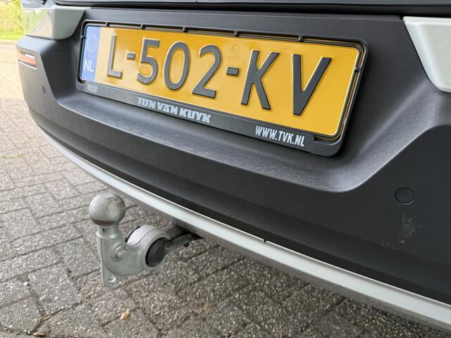 Volvo XC40 1.5 T2 Business Pro ** Camera ** Leder ** Trekhaak 1.600kg trekgewicht!